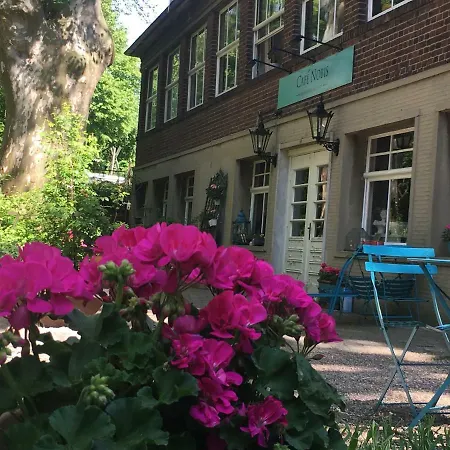 Café Nobis Hotel *